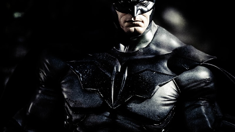 奥斯卡获奖电影《奥本海默》官方剧照，展现原子弹研发历史场景